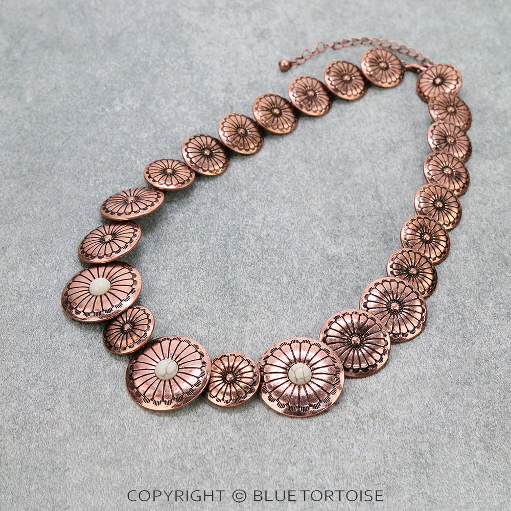 Western Concho Overlapped Necklace