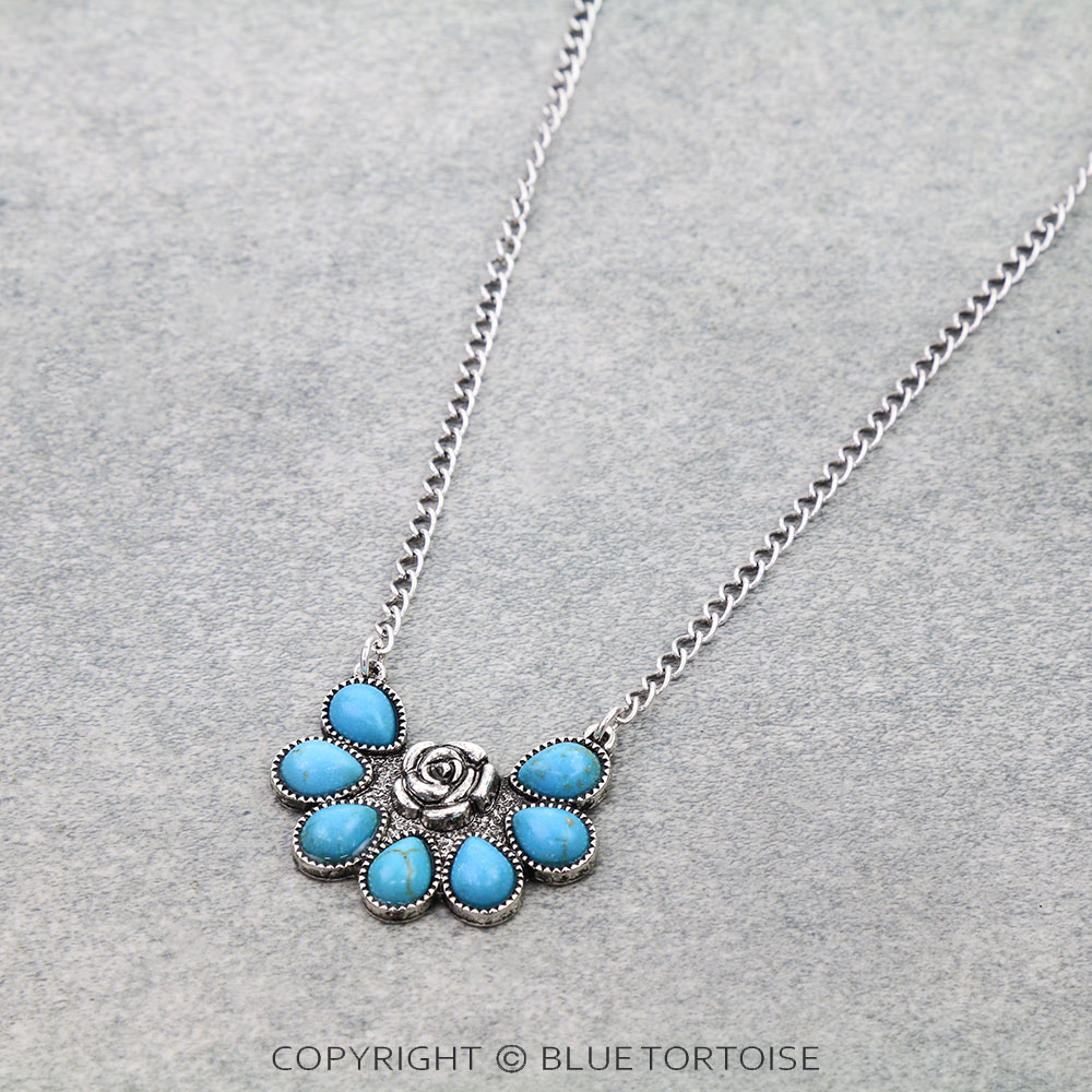 Western Rose Stone Pendant Necklace