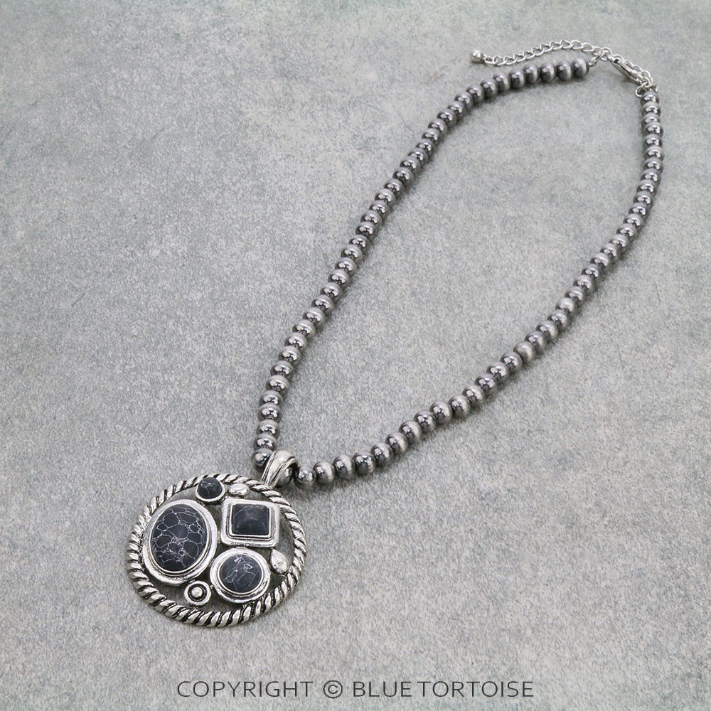 Western Style Stone Pendant Necklace