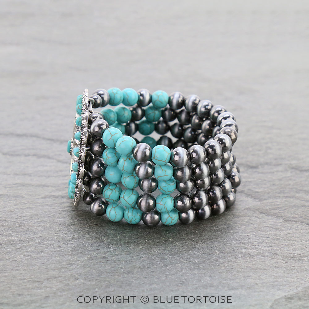 Navajo Style Pearl with Concho Stretch Bracelet - Image 2