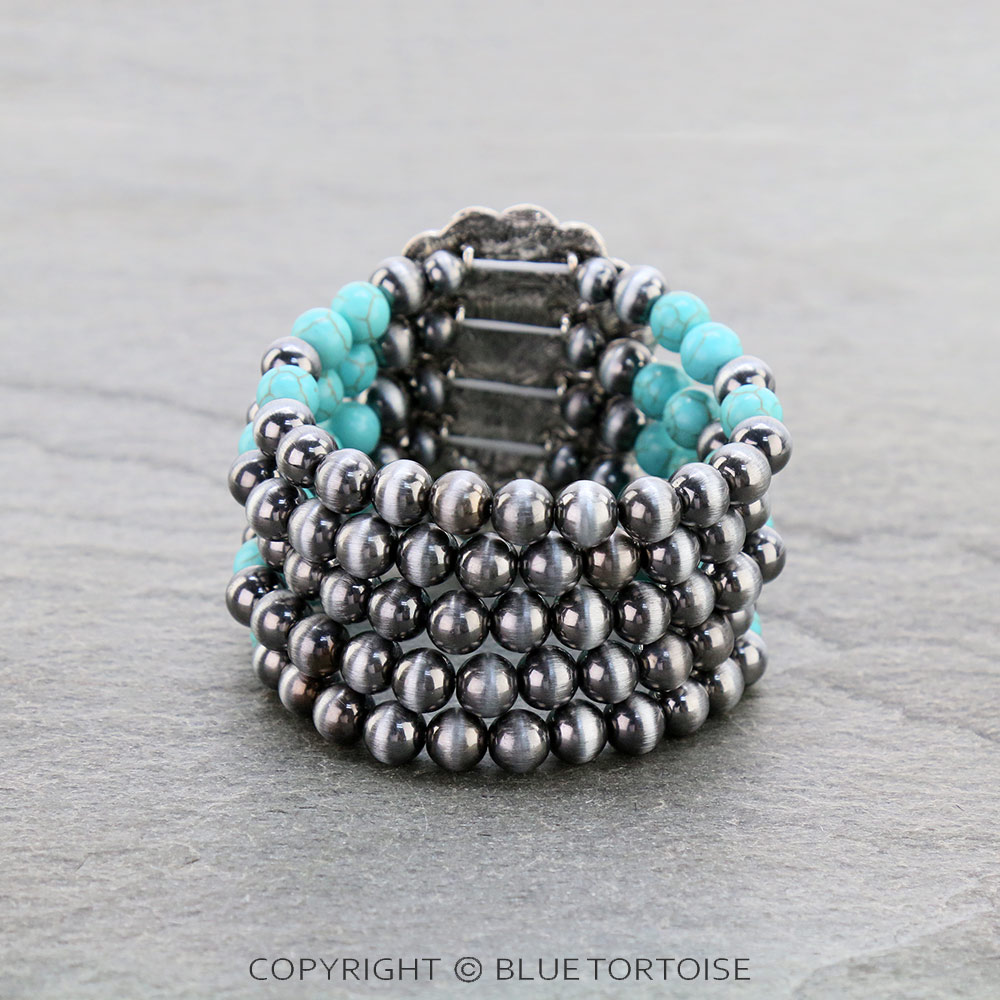 Navajo Style Pearl with Concho Stretch Bracelet - Image 3