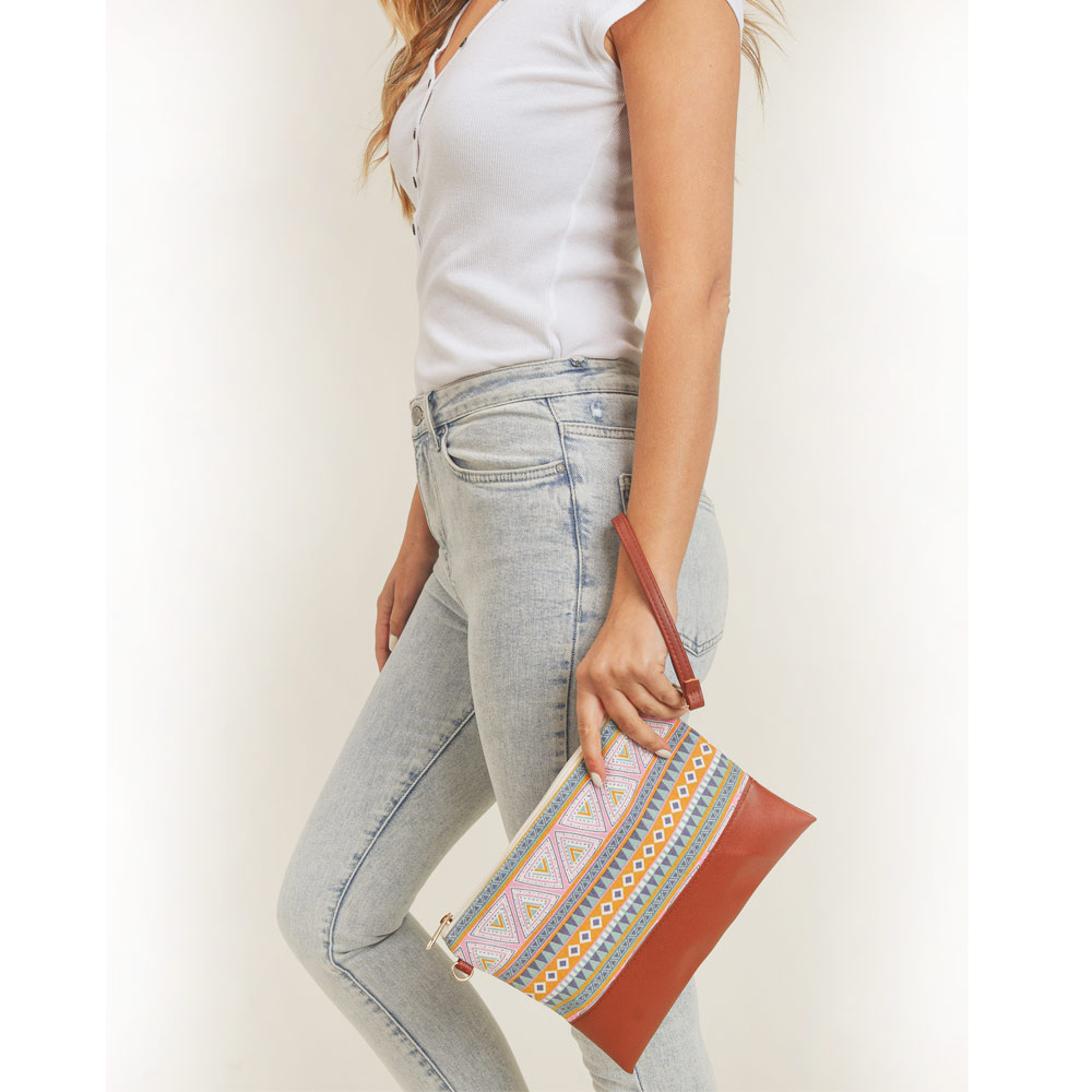 Aztec Crossbody & Wristlet Bag - Image 3