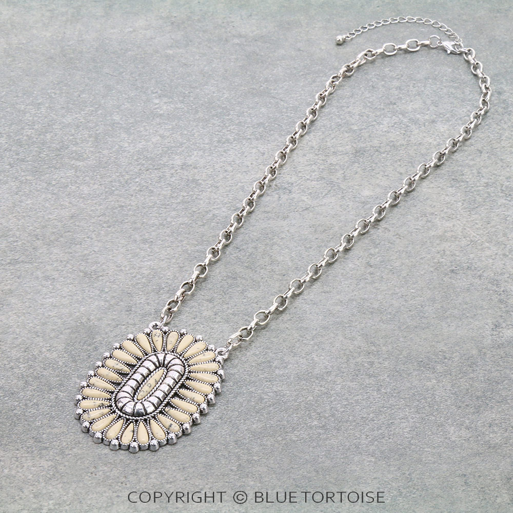 Western Concho Pendant Chain Necklace