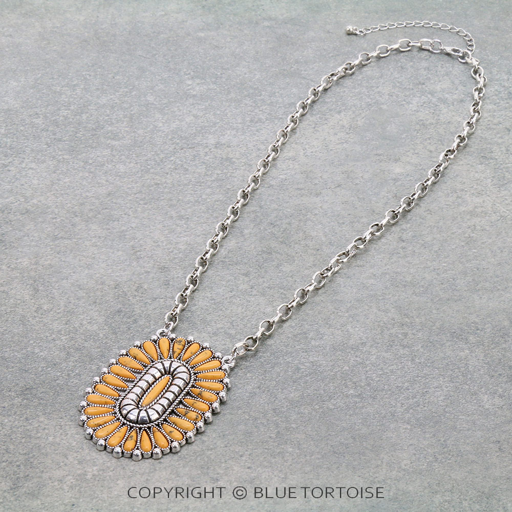 Western Concho Pendant Chain Necklace