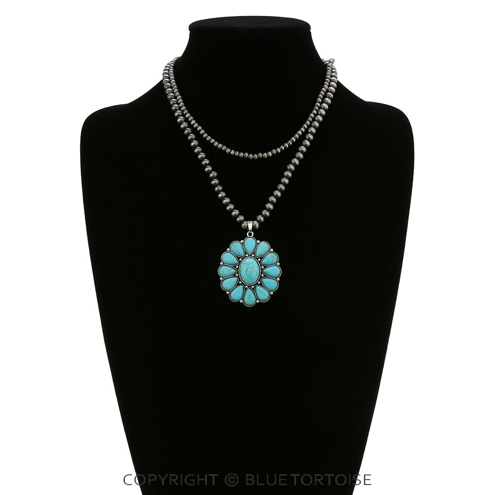 Navajo Style Pearl with Concho Stone Pendant Necklace - Image 2