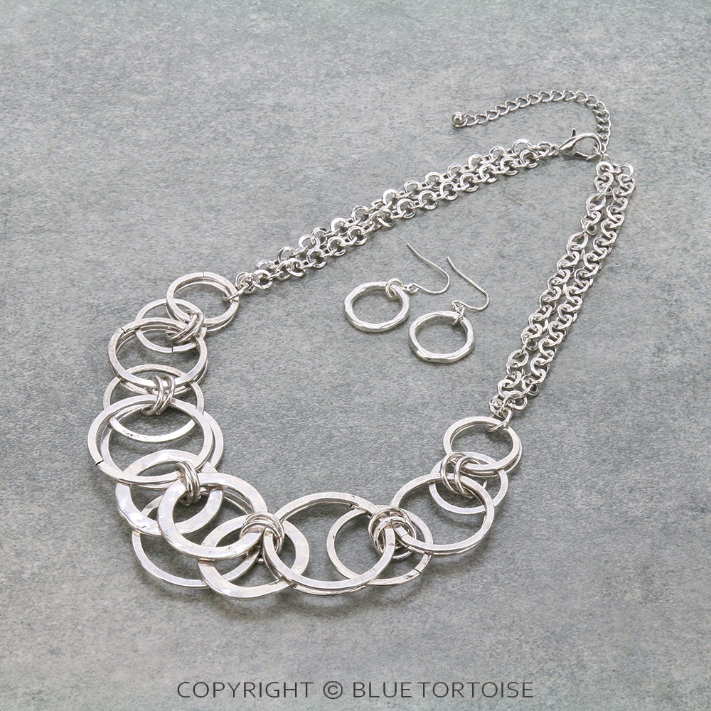 Multi-Sized Round Link Necklace Set