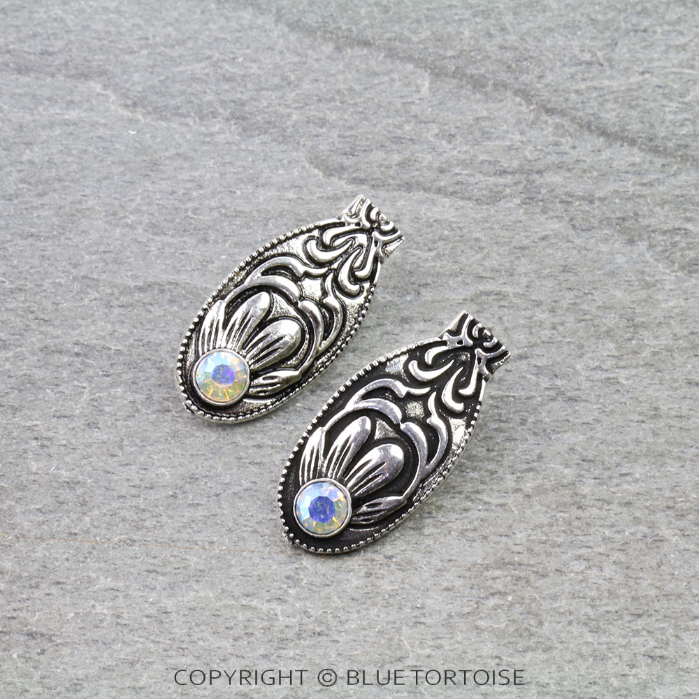 Western Oval Etched Dangle Earrings