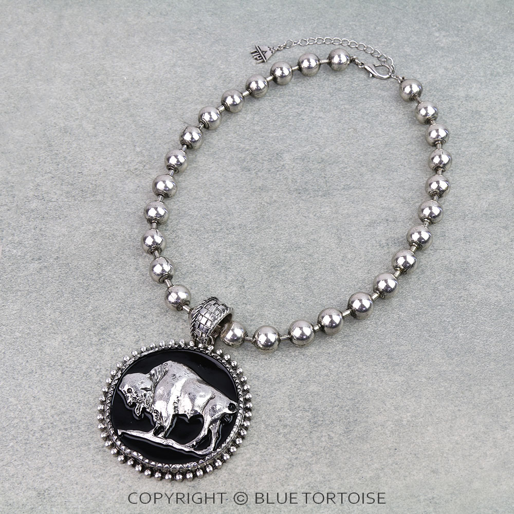 Western Buffalo Round Pendant Necklace