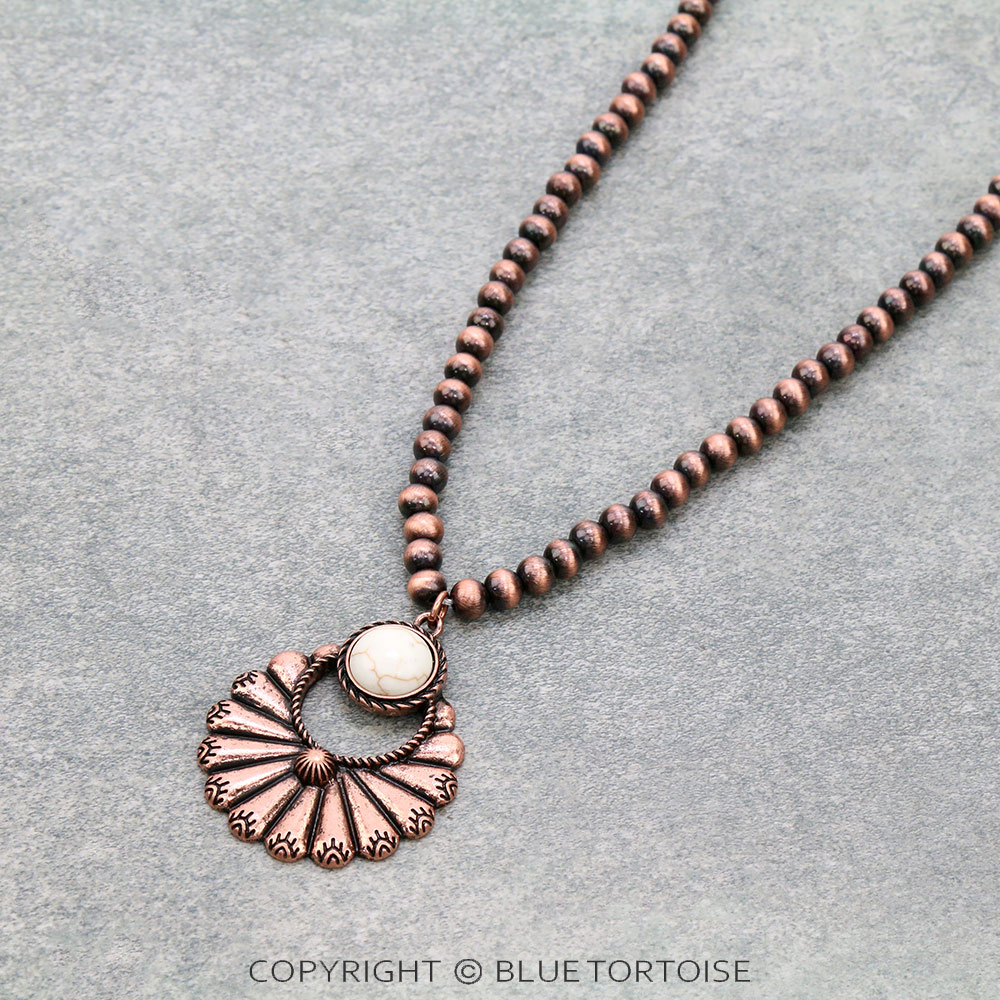 Western Texture Fan Shape Pendant Necklace - Image 3