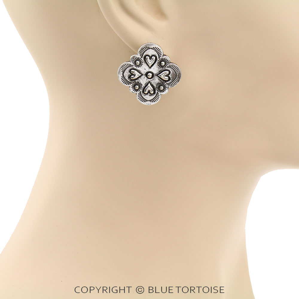 Western Texture Quatrefoil Stud Earrings - Image 2