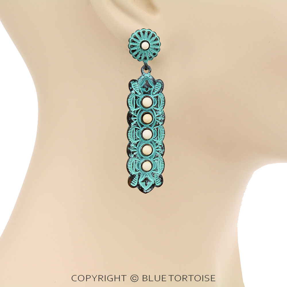 Western Texture Bar Stud Earrings - Image 2