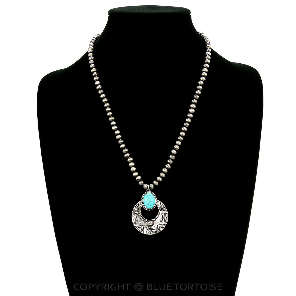 Western Texture Fan Shape Pendant Necklace - Image 2