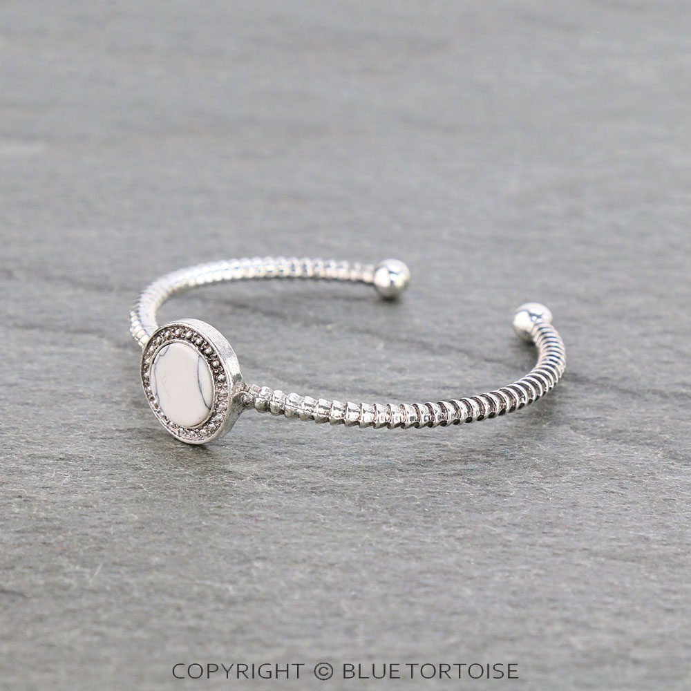 Western Round Stone Cuff Bracelet - Image 2