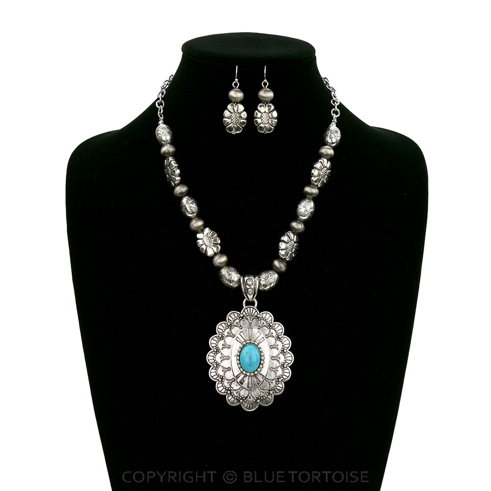 Western Concho Pendant Necklace Set - Image 2