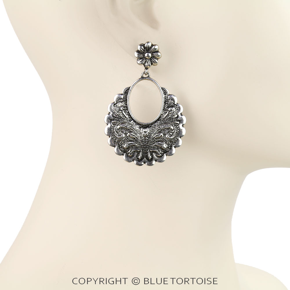 Western Design Stud Earrings - Image 2