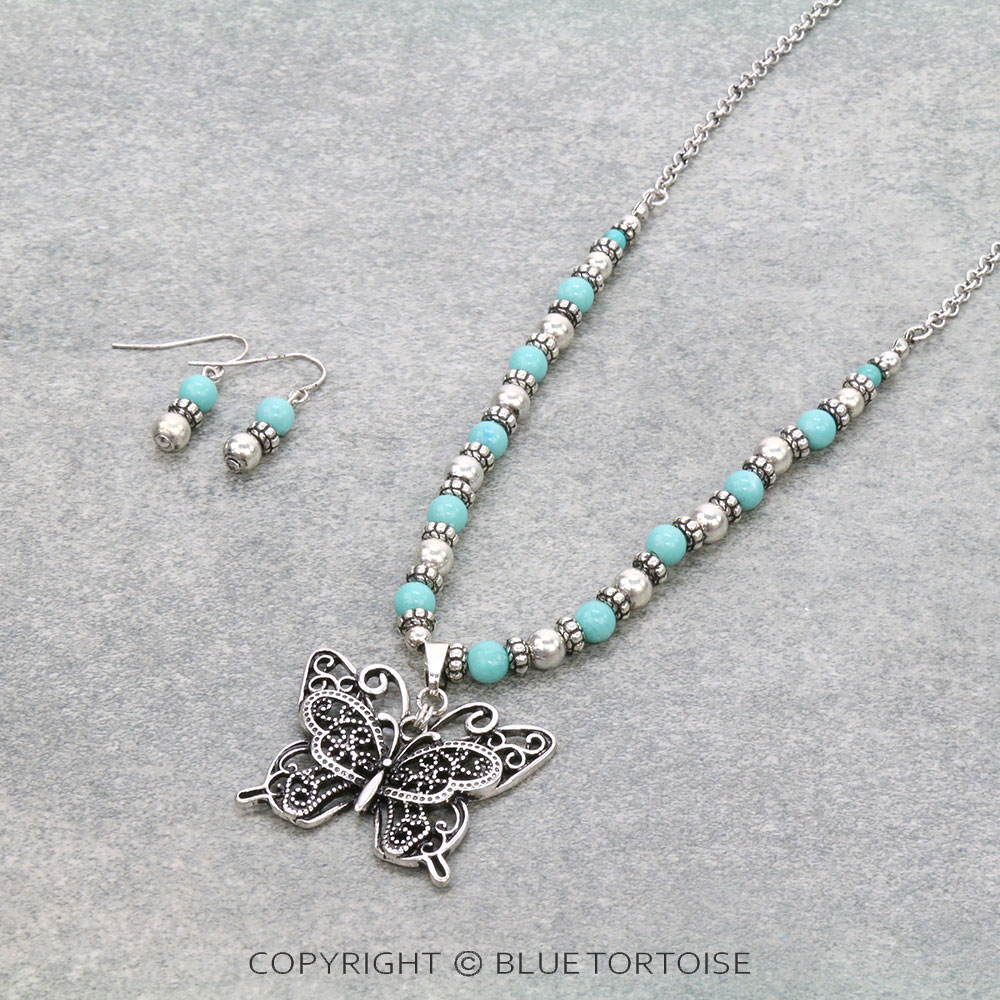 Fashion Butterfly Pendant Necklace Set