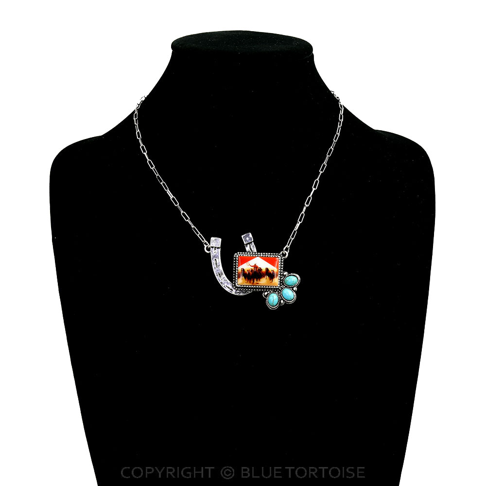 Western Portrait Horseshoe Necklace - Image 2