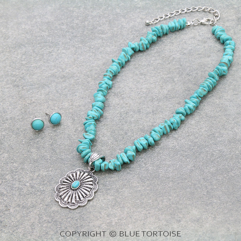 Concho Chip Stone Necklace Set