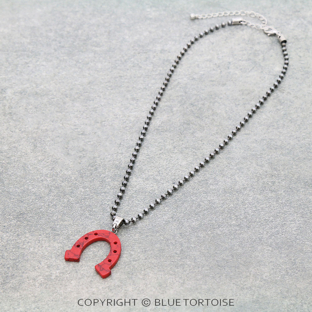 Western Horseshoe Pendant Necklace
