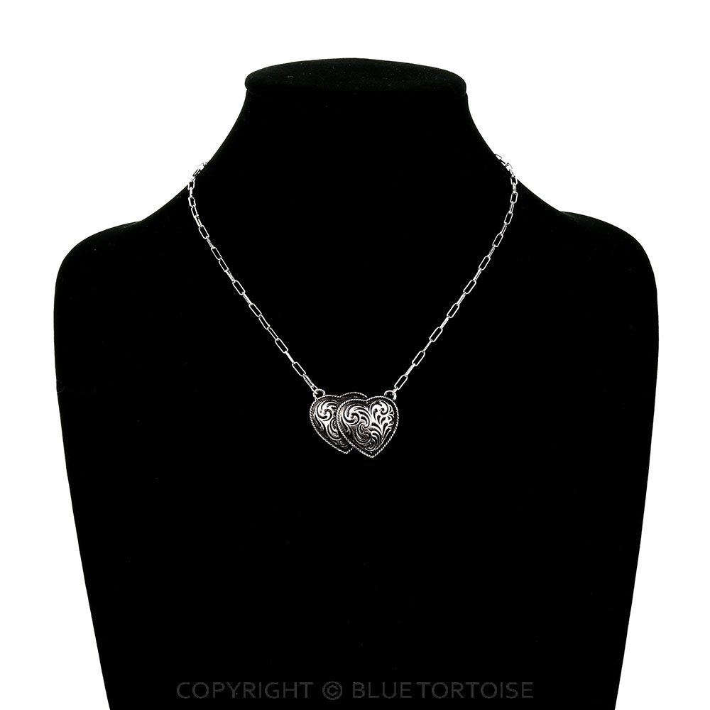 Western Etched Double Heart Necklace - Image 2