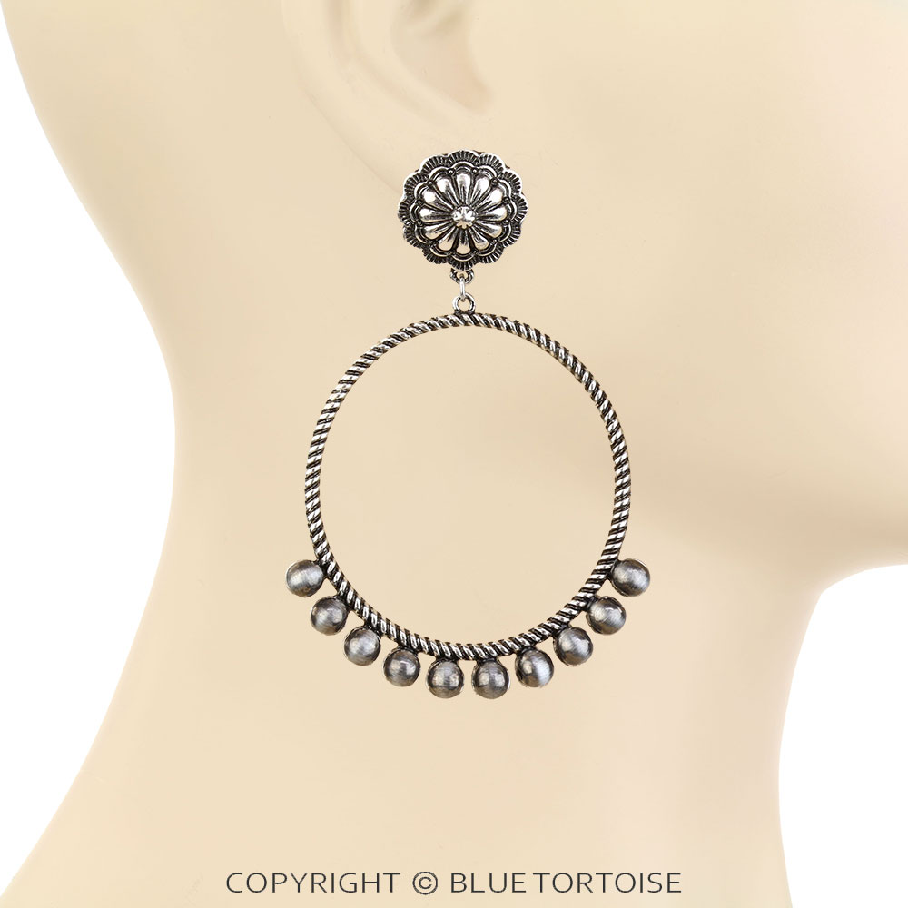 Navajo Style Pearl Round Stud Earrings - Image 2