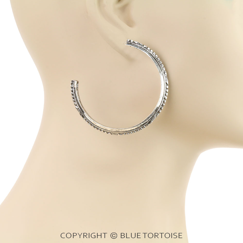 Western Texture Hoop Earrings - Image 2