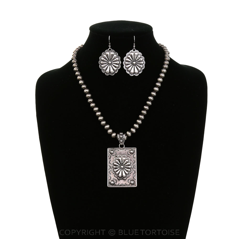 Western Rectangle Concho Pendant Necklace Set - Image 2