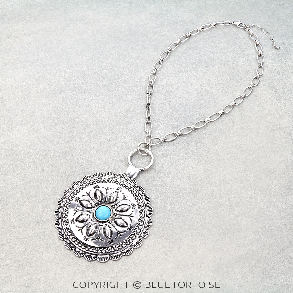 Western Concho Pendant Necklace