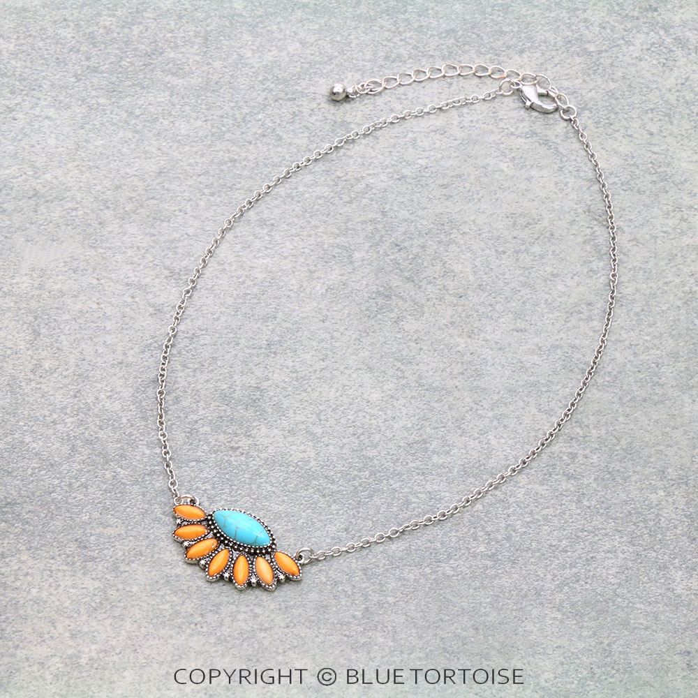 Western Geometric Semi Stone Necklace
