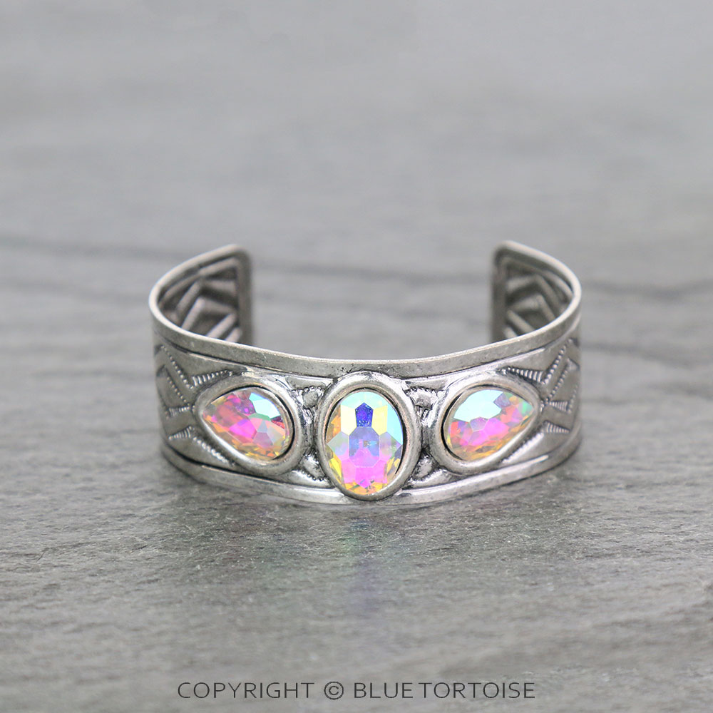 Western Design with Stone Cuff Bracelet