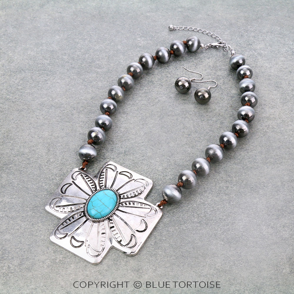 Western Cross Metallic Pearl Necklace Set