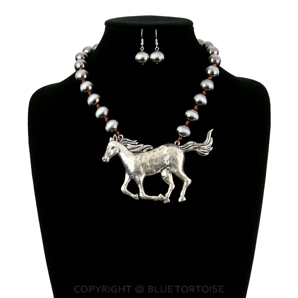Western Horse Metallic Pearl Necklace Set - Image 2