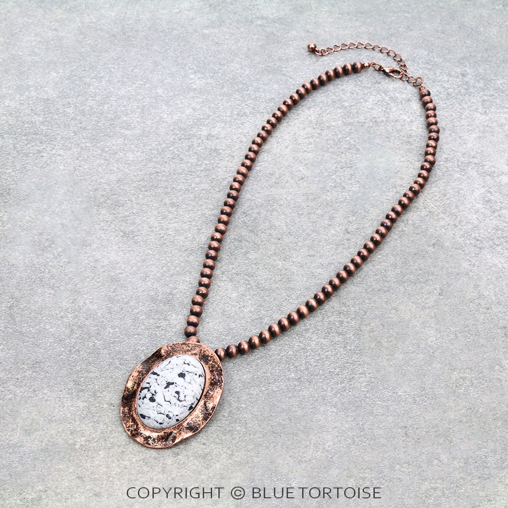Western Hammered Texture Round Stone Pendant Necklace