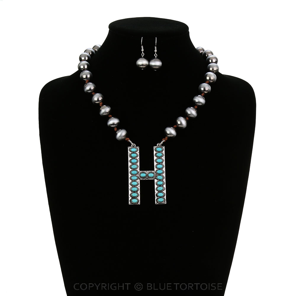 Initial “H” Metallic Pearl Necklace Set - Image 2