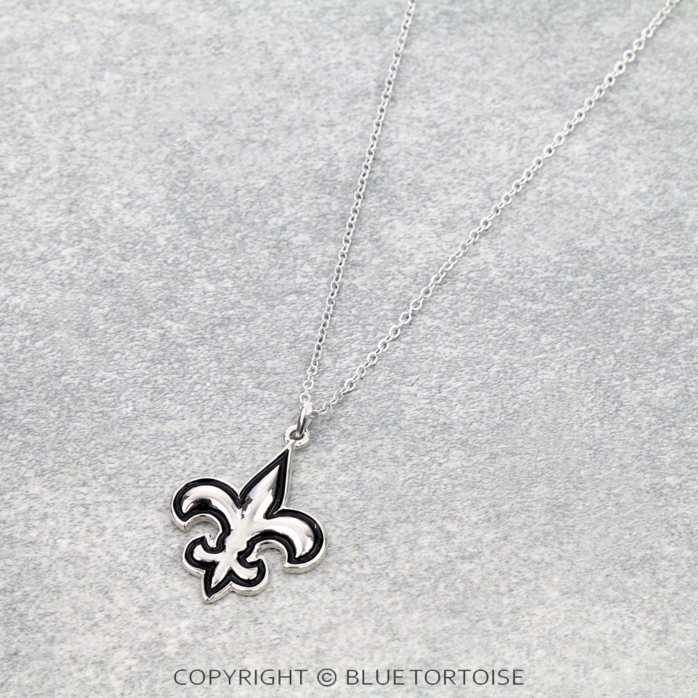 Fleur De Lis Pendant Necklace