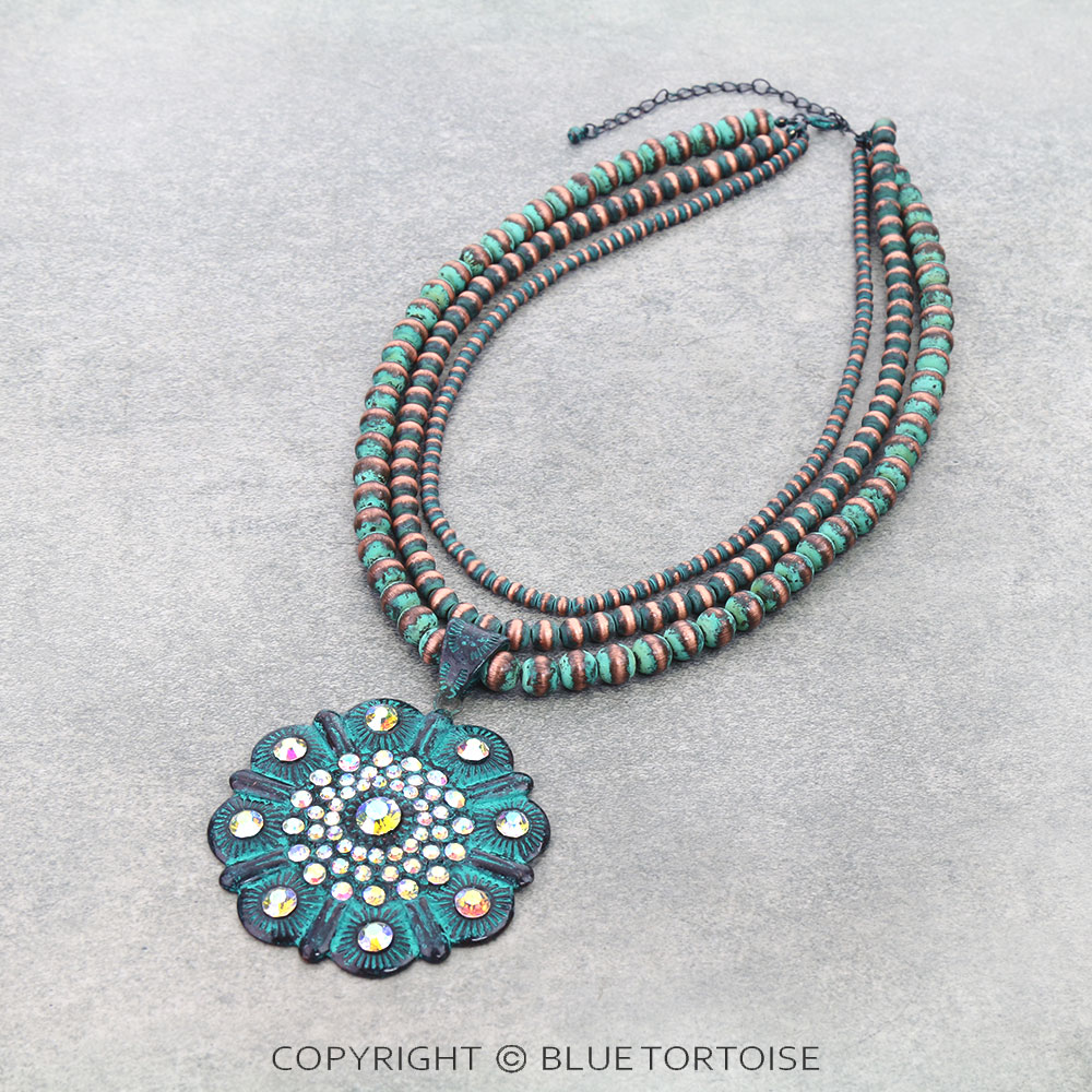 3Row Navajo Style Pearl with Concho Pendant Necklace