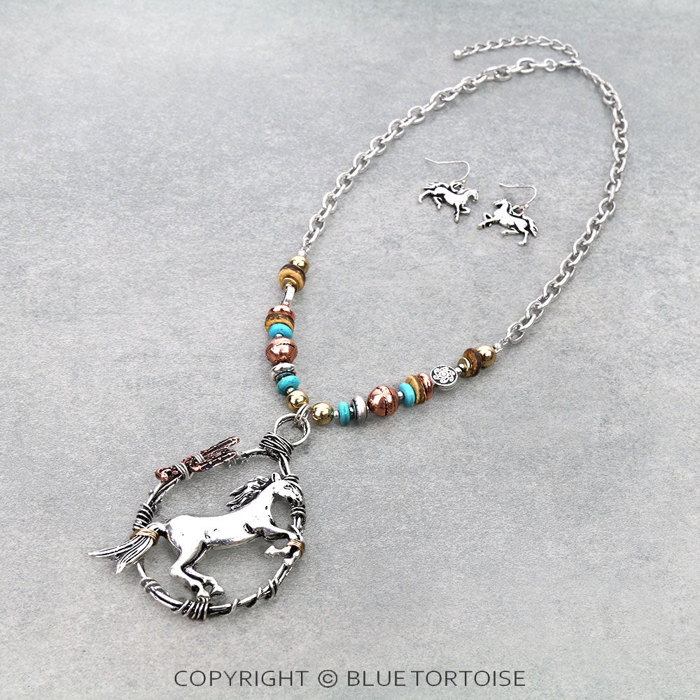 Western Horse Pendant Necklace Set