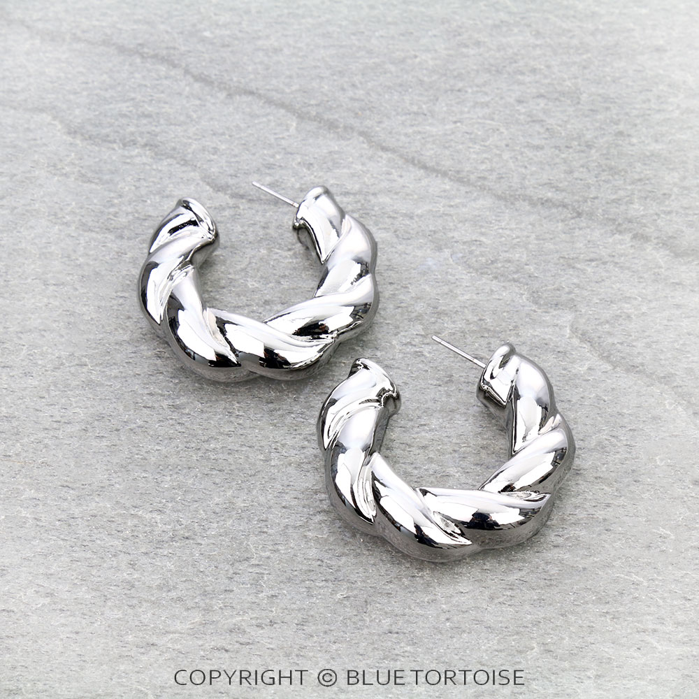 Croissant Twist Hoop Earrings