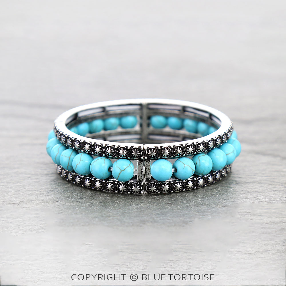 Navajo Style Pearl with Concho Stretch Bracelet - Image 2