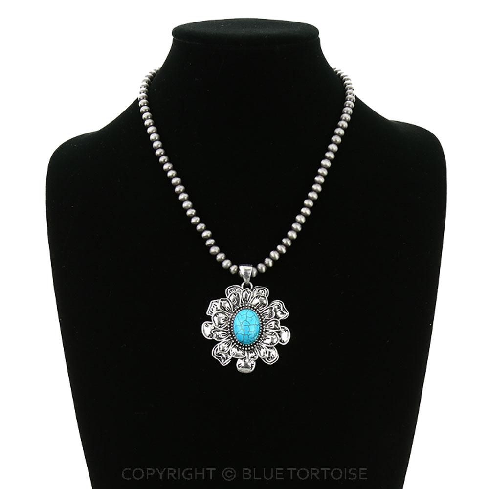Western Flower Semi Stone Pendant Necklace - Image 2