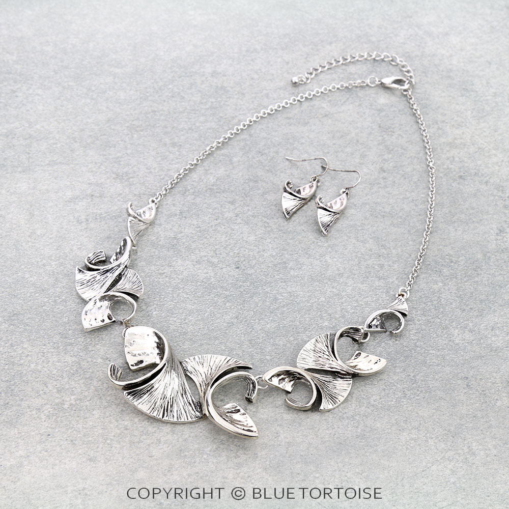 Western Style Statement Necklace Set