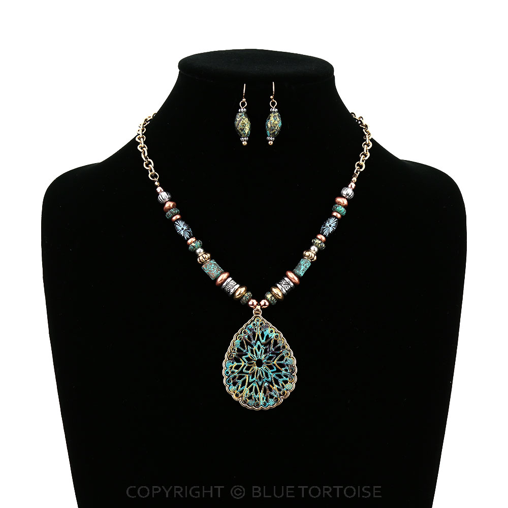 Patterned Teardrop Shape Pendant Necklace Set - Image 2