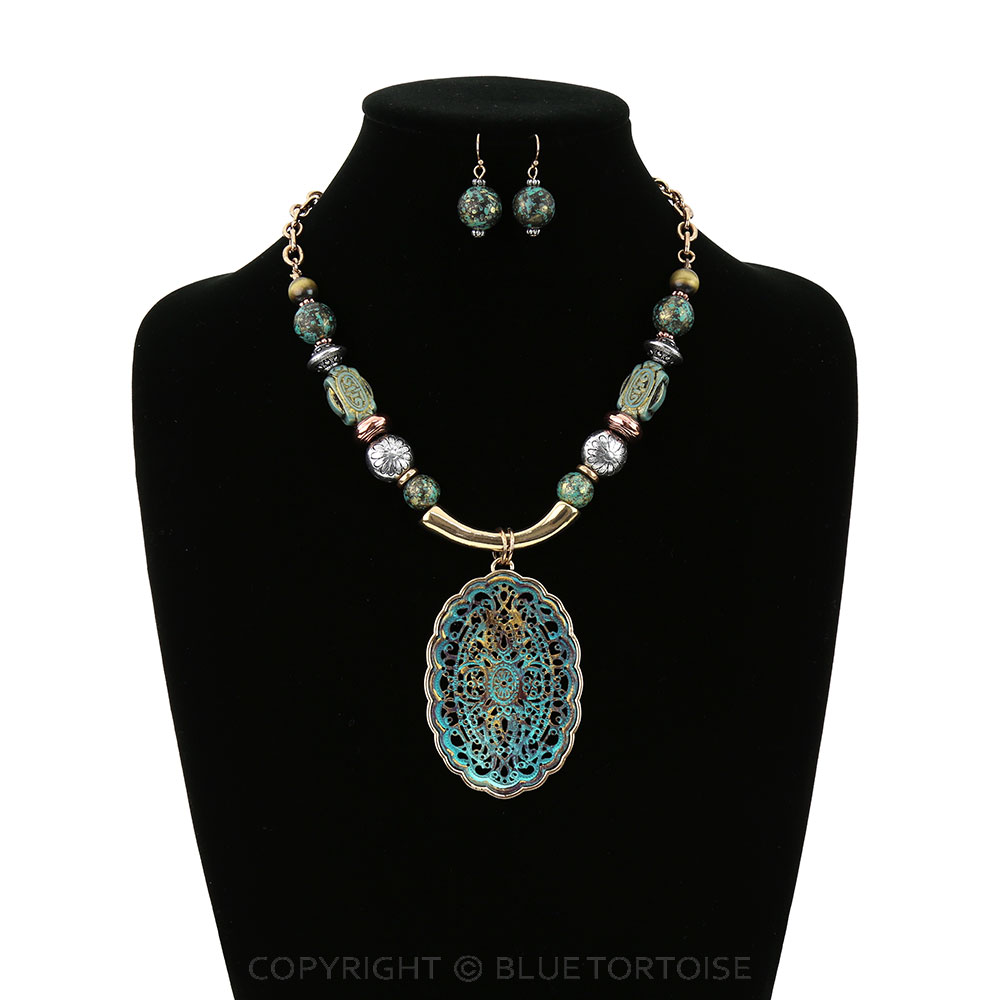 Patterned Oval Shape Pendant Necklace Set - Image 2