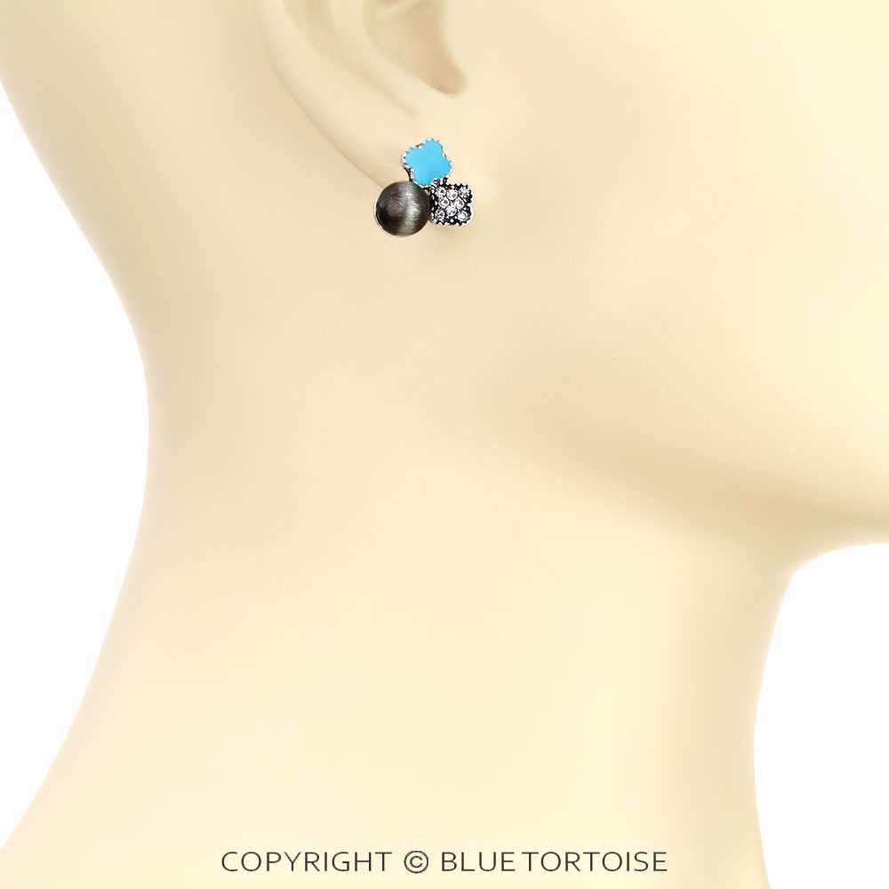 Navajo Style Pearl with Clover Stud Earrings - Image 2
