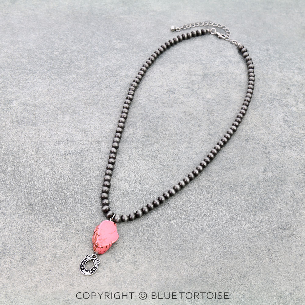 Western Slab Stone with Horseshoe Pendant Necklace