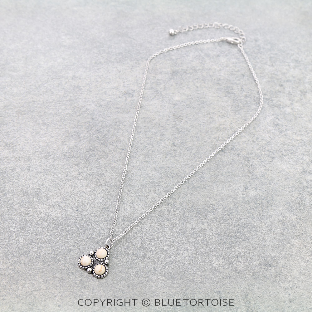 Western Triangle Shape Pendant Necklace