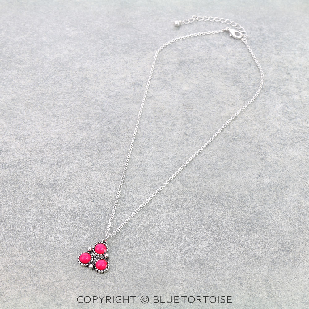Western Triangle Shape Pendant Necklace
