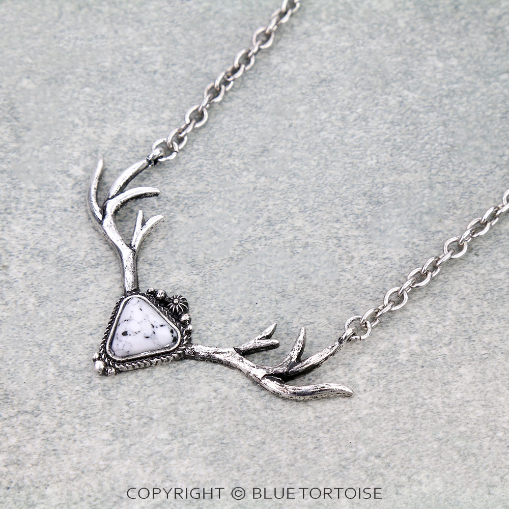 Western Elk Antlers Pendant Necklace Set - Image 3