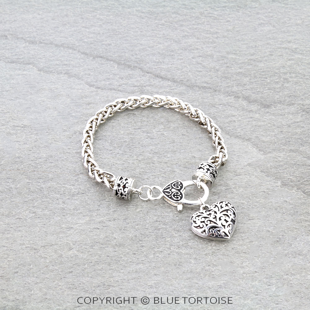 Tailored Chain with Filigree Heart Link Bracelet