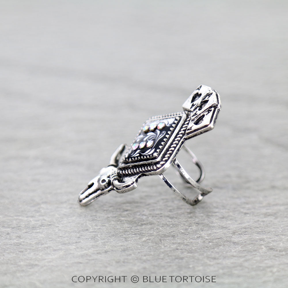 The Luck of the Draw Dice with Steer Skull Cuff Ring - Image 2